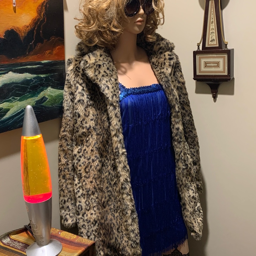Nasty Gal Courtney Live Leopard Print Faux Fur Coat M EUC - Picture 4 of 14